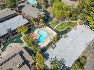 Photo #2: 221019000 Listing