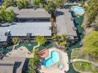 Photo #6: 221019000 Listing