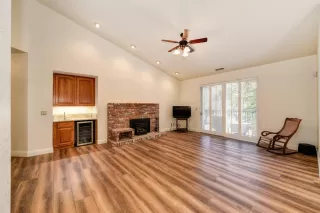 Photo #2: 221019004 Listing 