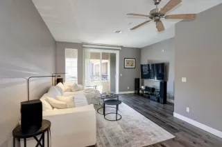 Photo #2: 221021807 Listing 
