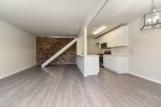 Photo #5: 221022018 Listing