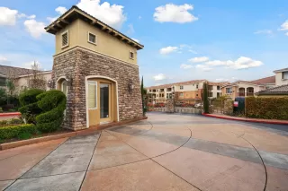 Photo #1: 221022790 Listing