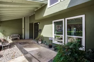 Photo #2: 221023352 Listing