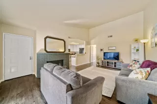 Photo #2: 221023454 Listing 