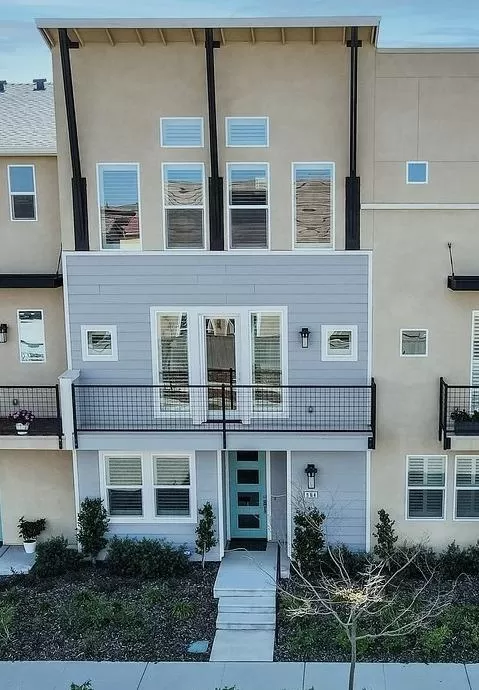 MLS: 221024372 Condo For Sale