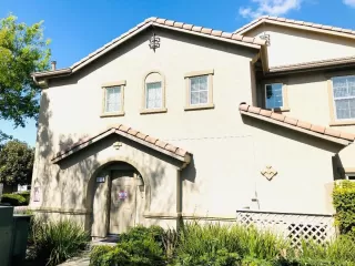 Photo #3: 221025402 Listing
