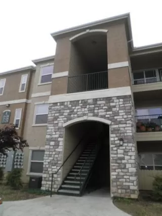 Photo #2: 221025412 Listing 