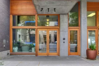 Photo #2: 221025507 Listing