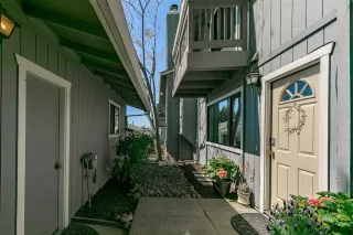 Photo #2: 221025994 Listing