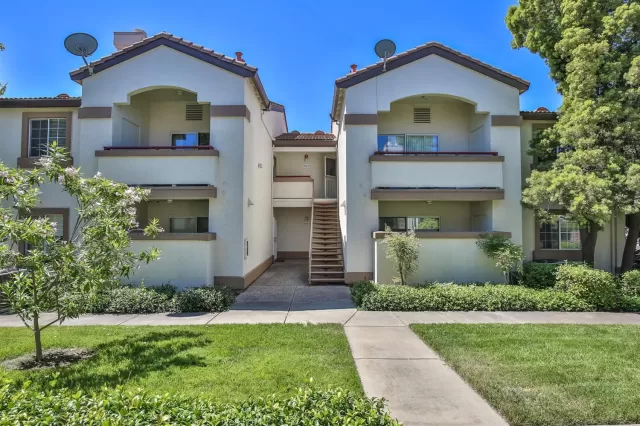 MLS: 221026086 Condo For Sale
