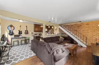 Photo #5: 221028578 Listing