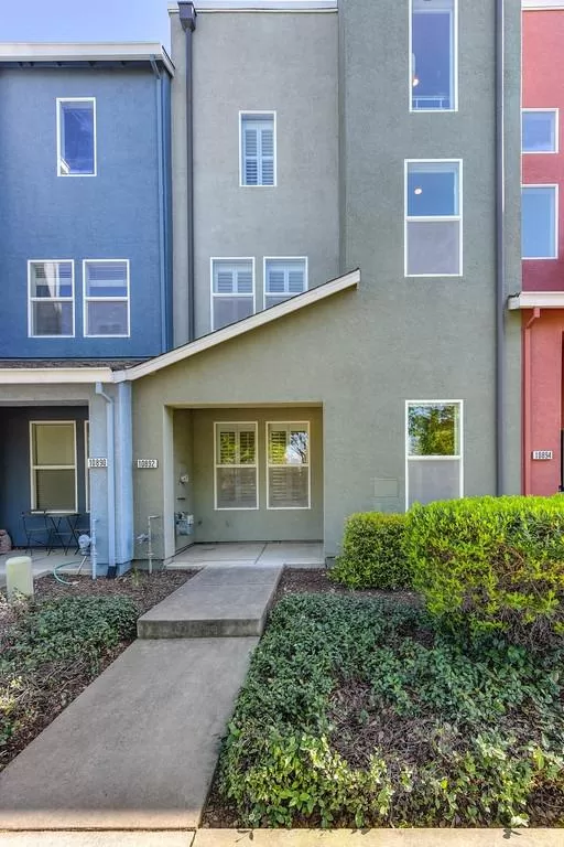 MLS: 221028601 Condo For Sale