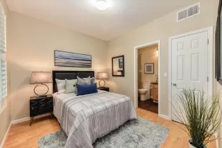 Photo #5: 221028601 Listing