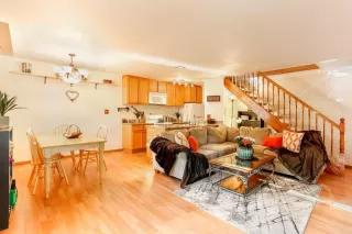 Photo #2: 221029233 Listing 