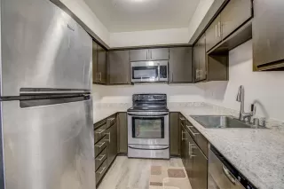 Photo #4: 221030679 Listing