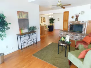 Photo #1: 221030733 Listing