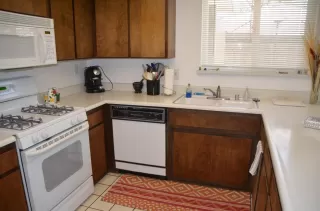 Photo #6: 221030844 Listing