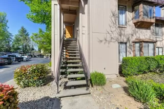 Photo #2: 221031160 Listing