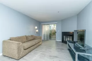 Photo #3: 221032376 Listing