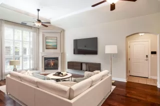 Photo #4: 221033392 Listing 