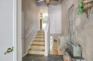 Photo #4: 221033437 Listing