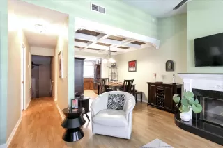 Photo #5: 221033437 Listing