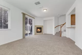 Photo #3: 221033837 Listing