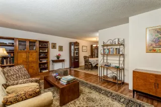 Photo #3: 221034043 Listing