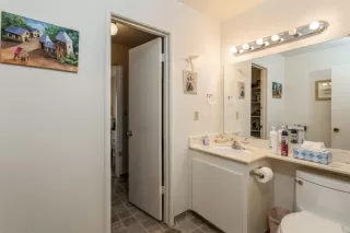 Photo #4: 221034043 Listing