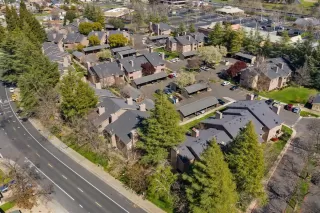 Photo #3: 221034159 Listing