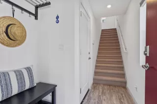 Photo #5: 221035147 Listing