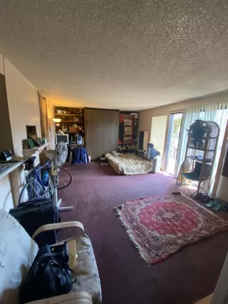 Photo #2: 221035332 Listing