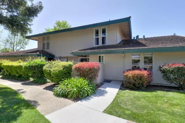 MLS: 221035662 Condo For Sale