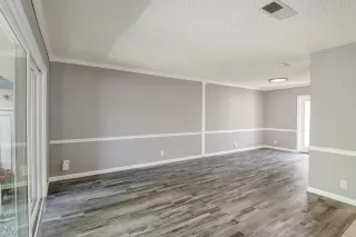 Photo #2: 221035662 Listing