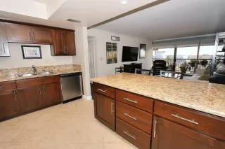 Photo #4: 221035897 Listing