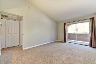 Photo #5: 221035978 Listing