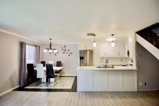 Photo #6: 221036758 Listing