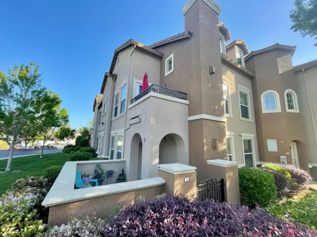 MLS: 221037494 Condo For Sale