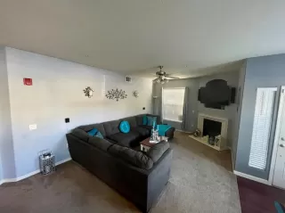 Photo #3: 221037494 Listing