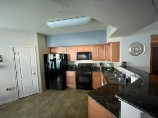 Photo #4: 221037494 Listing