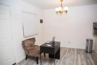 Photo #3: 221037648 Listing