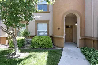 Photo #3: 221037691 Listing