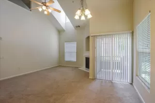 Photo #6: 221037691 Listing