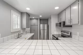 Photo #3: 221038183 Listing 