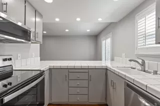 Photo #4: 221038183 Listing 