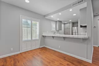 Photo #5: 221038183 Listing 