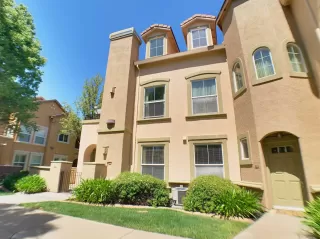 Photo #1: 221038350 Listing