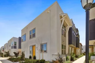 Photo #1: 221038513 Listing