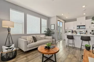 Photo #5: 221038513 Listing