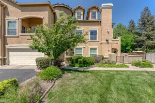 Photo #1: 221038977 Listing